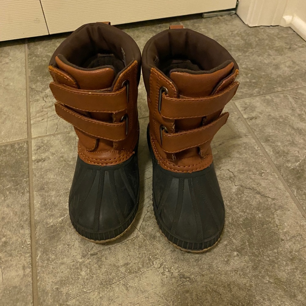 Gap toddler boy boots 9/10t